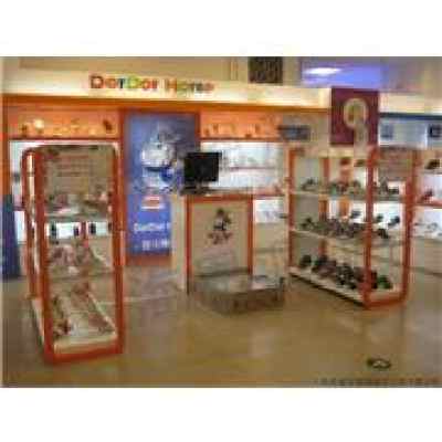 深圳鞋帽展示柜 打造鞋帽店視覺營銷的關(guān)鍵道具