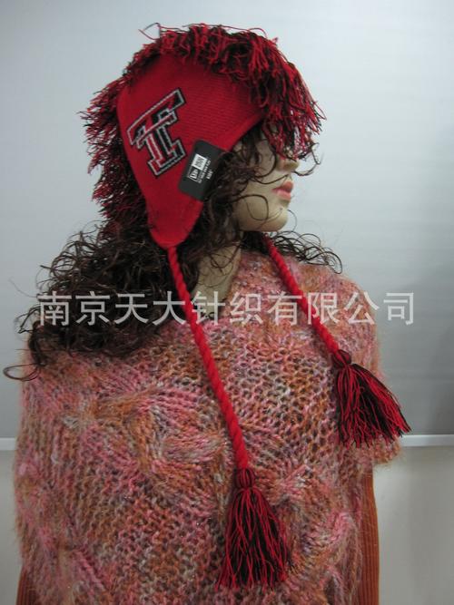 節(jié)日狂歡派對(duì)利器 工廠直供針織護(hù)耳帽，溫暖與時(shí)髦兼得